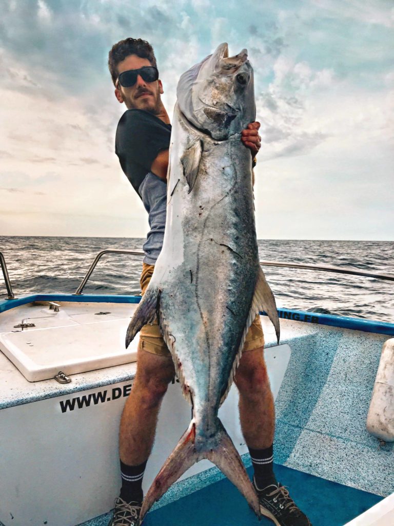 Magnifique liche d'1m 40 pris aux leurres chez Delta-Fishing